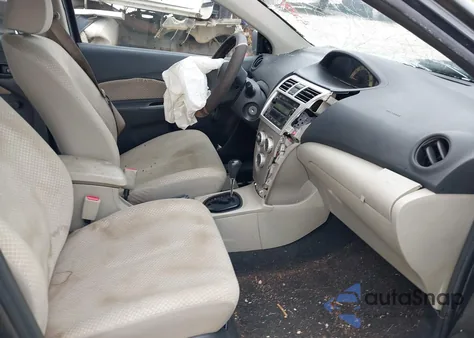 2007 Toyota Yaris из США, поврежденный, VIN JTDBT923171063706